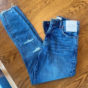 Abercrombie & Fitch 4L Jeans - NWT